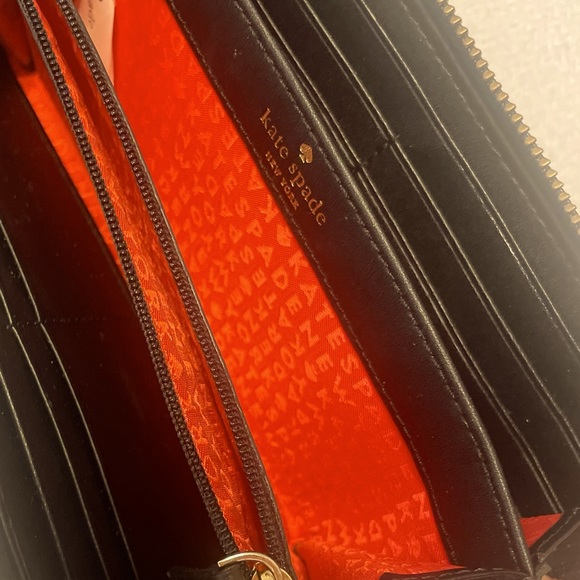 Kate Spade : Black and White Polka Dot Morgan Zip Wallet - Picture 7 of 7